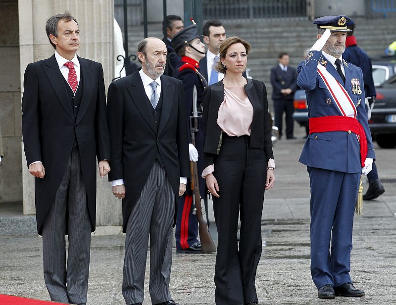 El presidente del Gobierno, José Luis Rodríguez Zapatero, el vicepresidente primero, Alfredo Pérez Rubalcaba, la ministra de Defensa, Carme Chacón y el jefe del Estado Mayor de la Defensa (JEMAD), general José Julio Rodríguez (i a d)