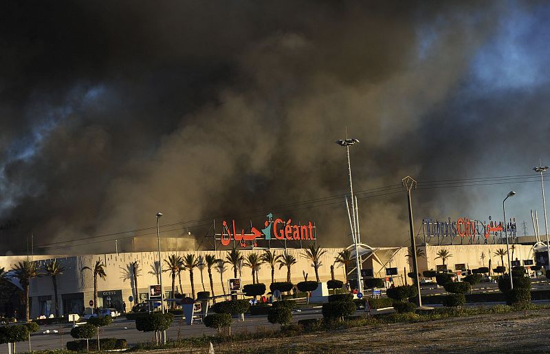 INCENDIO EN SUPERMERCADO