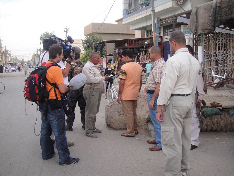 Durante el rodaje con la milicia de Al-sahwa en el barrio Al-dora de Bagdad