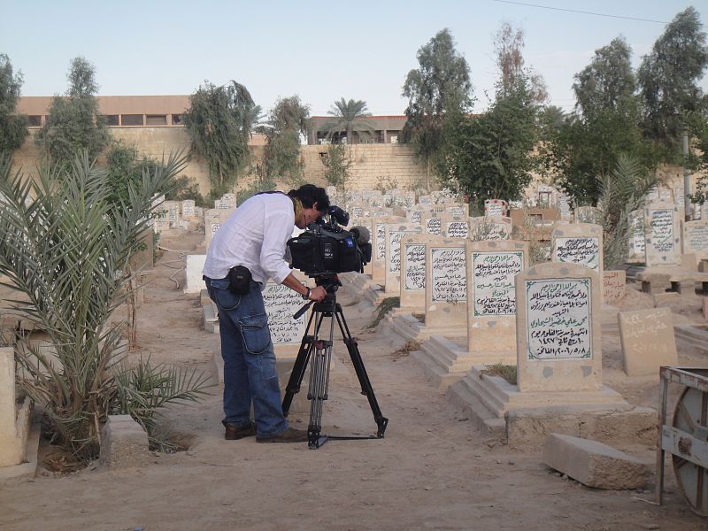 Rodaje en el cementerio de los mártires de Faluya