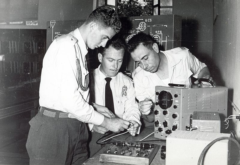 Don Juan Carlos, durante sus años como cadete en la Academia General del Aire de San Javier (Murcia) a finales de los años 50.