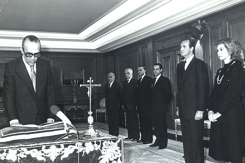Los reyes, durante el juramento de Calvo Sotelo como presidente del Gobierno en 1981