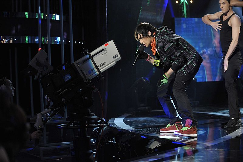 Gio ha interpretado 'Satellite'