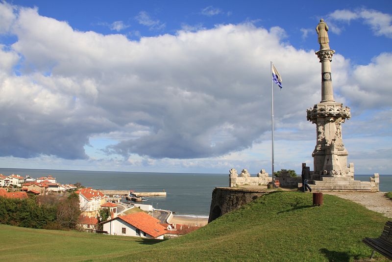 El mar, desde la altura, en Comillas