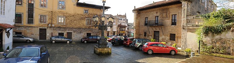 La plaza de Comillas