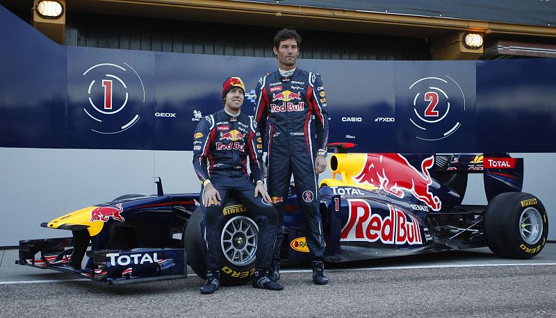 Vettel y Webber posan para la prensa