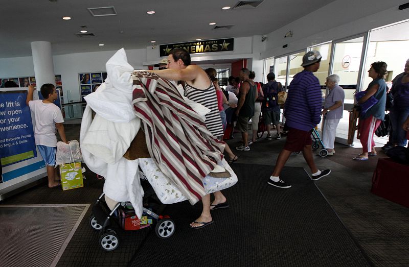 La población del norte de Australia ha buscado refugio hasta que pase el ciclón