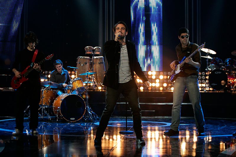 Don Johnsons interpreta 'Yo soy aquél'