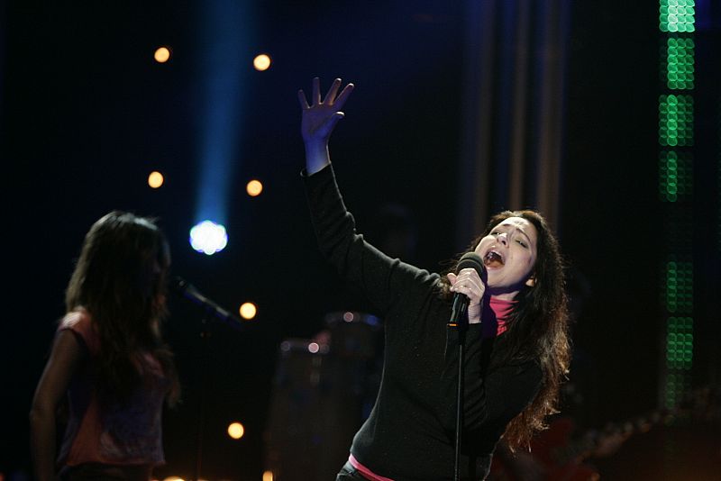 Esmeralda Grao canta 'Nacida para amar'