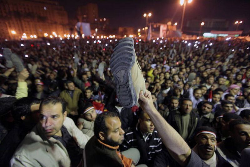 Zapatos contra Mubarak