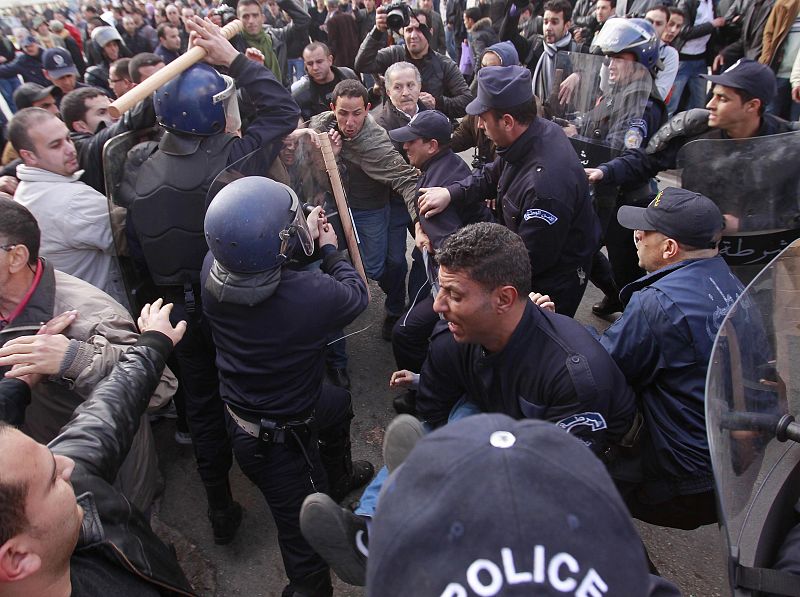 Manifestaciones en Argelia