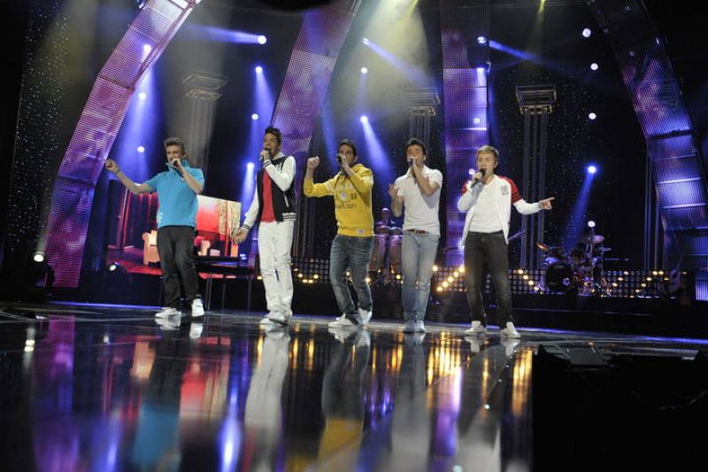 Auryn durante la actuación de "Evangeline"