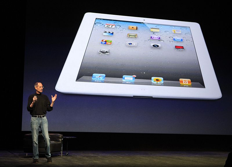 Otra de las novedades del iPad 2 es que también estará disponible en blanco y llegará a España a partir del próximo 25 de marzo