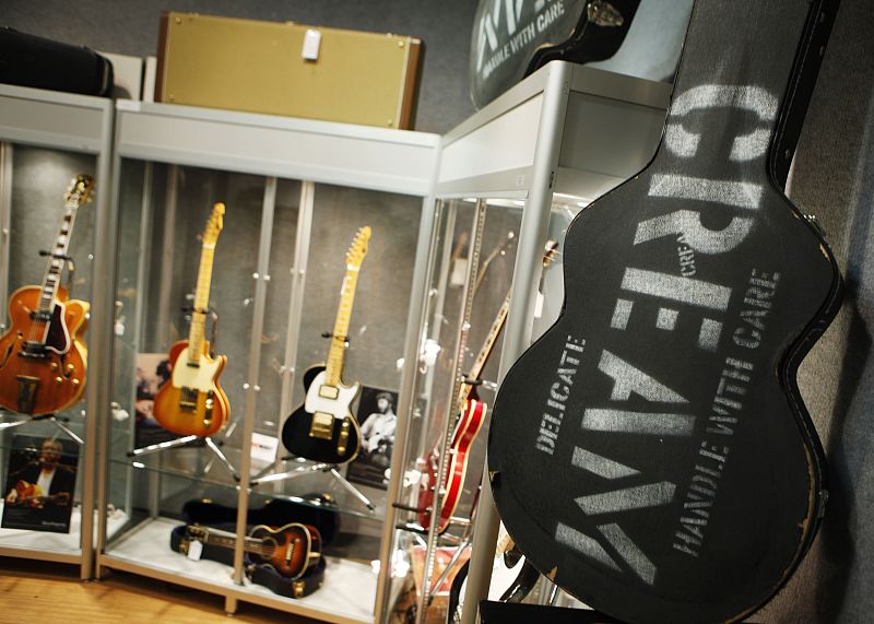 To match Reuters Life! AUCTION/CLAPTON/