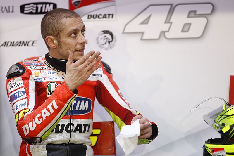 El italiano Valentino Rossi todavía no encuentra la mejor puesta a punto para la Ducati.