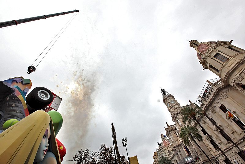 MASCLETÁ A CARGO DE PIROTÉCNIA EL PORTUGUÉS DE BONREPOS (VALENCIA)