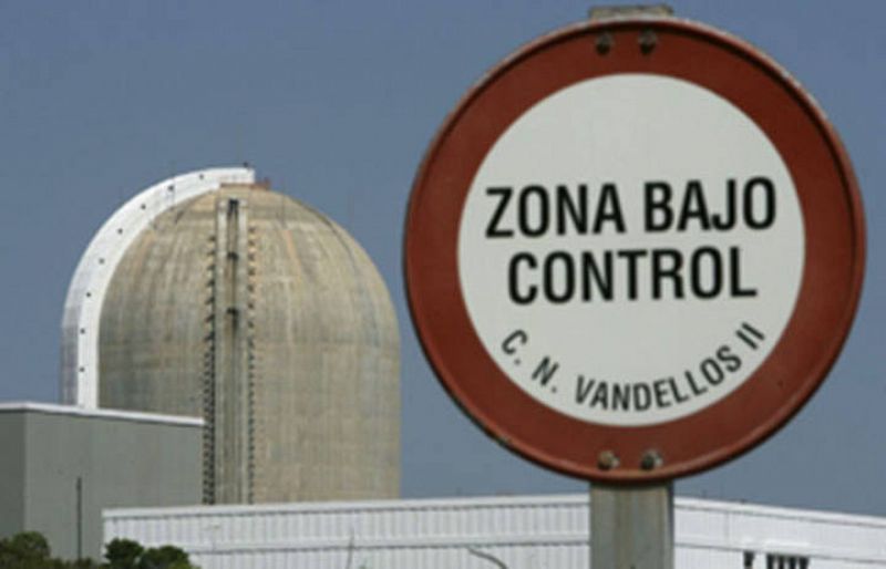 Nivel 1: Contempla la sobreexposición de una persona por encima de los límites anuales reglamentarios, problemas menores en componentes de seguridad y la pérdida o robo de fuentes radiactivas. El accidente de la central de Vandellós II, en Tarragona,