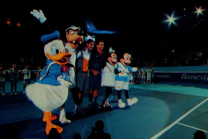 Rafa, Roger y los amigos de Disney. La saqué de en la Caja Mágica.