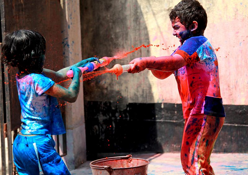 Y el color también es protagonsta en el Festival Holi, en Calcuta