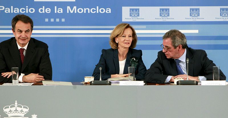 ZAPATERO EXPLICA A LOS GRANDES EMPRESARIOS LAS MEDIDAS DEL PACTO DEL EURO