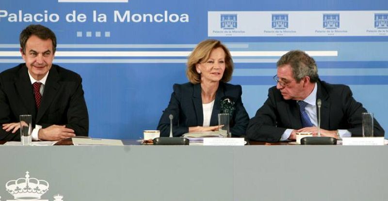 ZAPATERO EXPLICA A LOS GRANDES EMPRESARIOS LAS MEDIDAS DEL PACTO DEL EURO