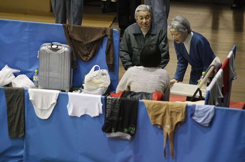 Los monarcas nipones tienen además previsto visitar en algún momento la zona afectada por el desastre natural más grave que ha vivido Japón, aunque aún no se ha concretado la fecha ya que todavía se desconoce la situación en las zonas más remotas