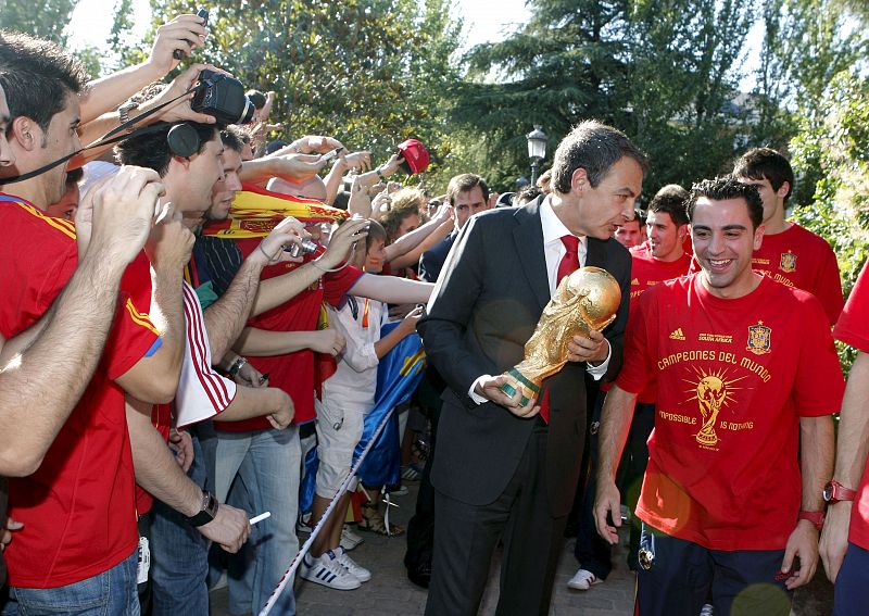 ZAPATERO RECIBE A LA SELECCION ESPAÑOLA DE FUTBOL