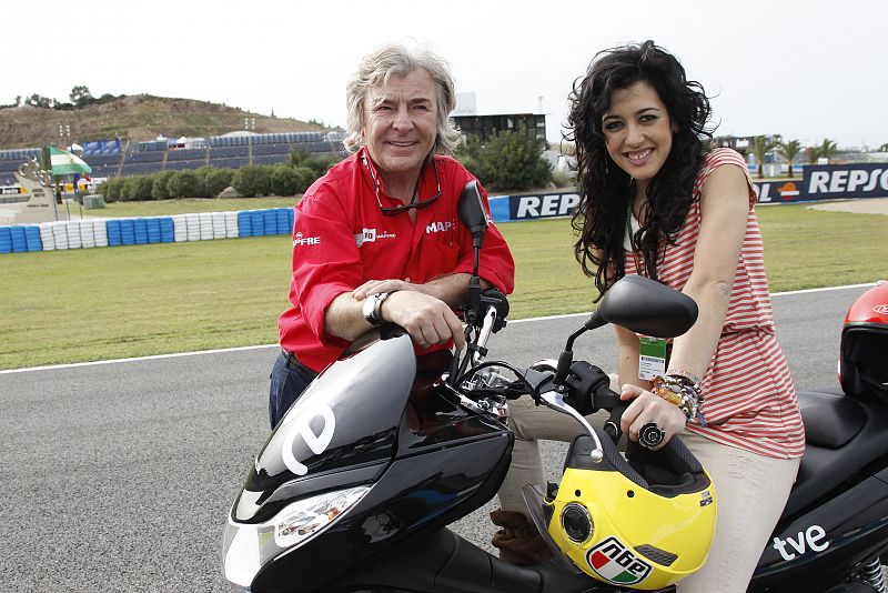 Lucía Pérez, en la curva del circuito de Jerez que lleva el nombre de Ángel Nieto