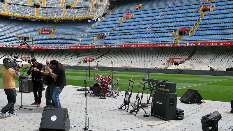 Los músicos que animarán los momentos antes de que arranque el partido entre el Barça y el Madrid en la final de Copa 2011.