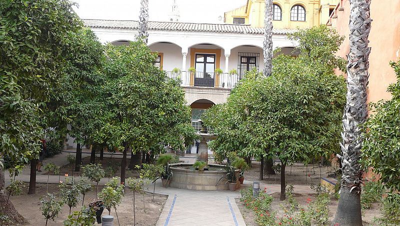 Patio de la Alcubilla o Patio del tenis. Primer sitio donde se construyó una pista tenis, Alcázares Sevilla