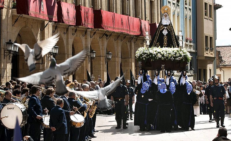 SEMANA SANTA OVIEDO