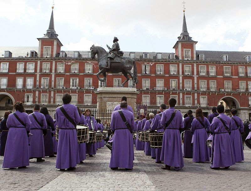 TAMBORRADA DE RESURRECCIÓN CIERRA LA SEMANA SANTA MAÑANA EN LA PLAZA MAYOR