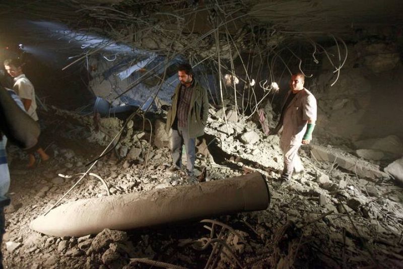 El gobierno libio apunta que se trata de un "intento deliberado de asesinar al líder del país". 