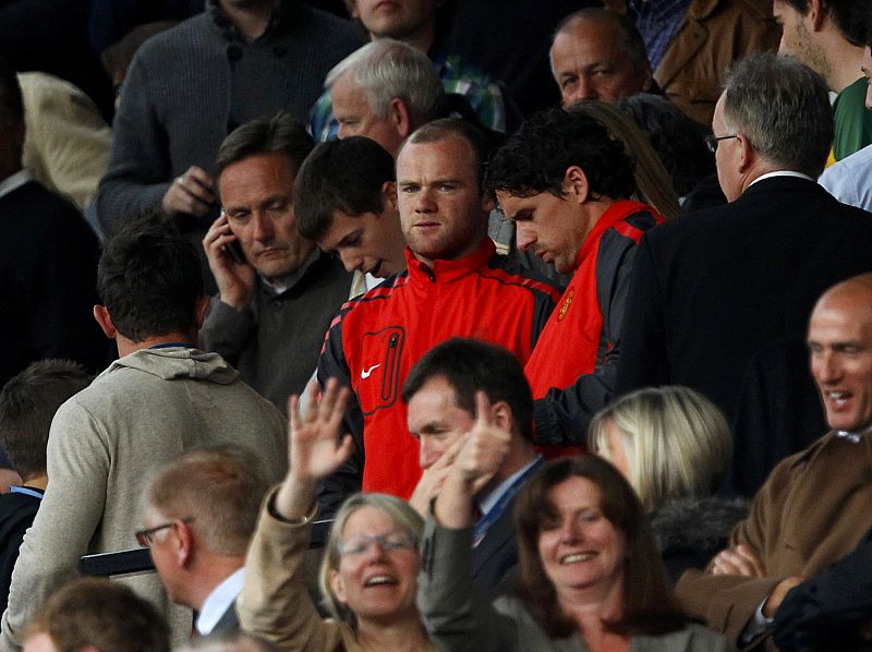 Wayne Rooney se ha tenido que conformar con ver el encuentro desde la grada.