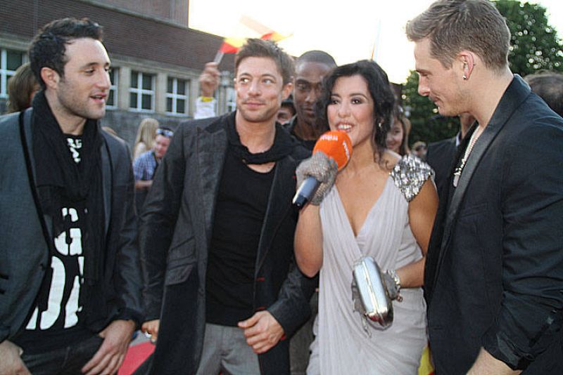  Los Blue, junto a Lucía Pérez