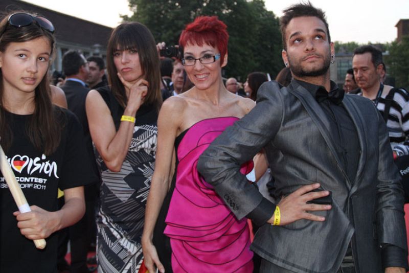 Sandra, Lola y Nito, posando ante la cámara de Rtve.es