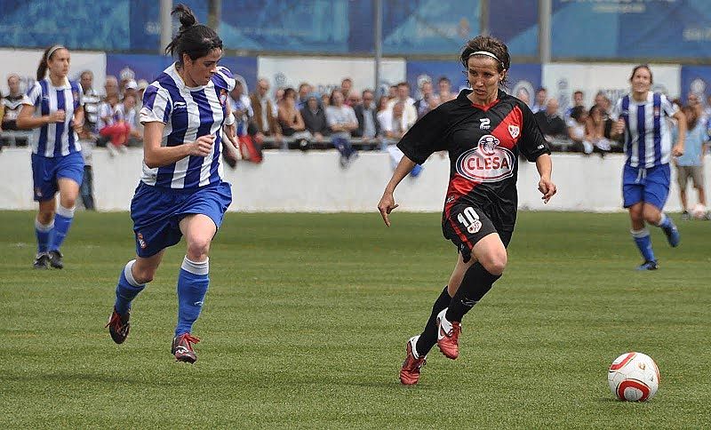 Momento del partido que enfrentó al Espanyol con el Rayo Femenino donde las vallecanas se convirtieron en las campeonas de la Superliga 2010-2011.