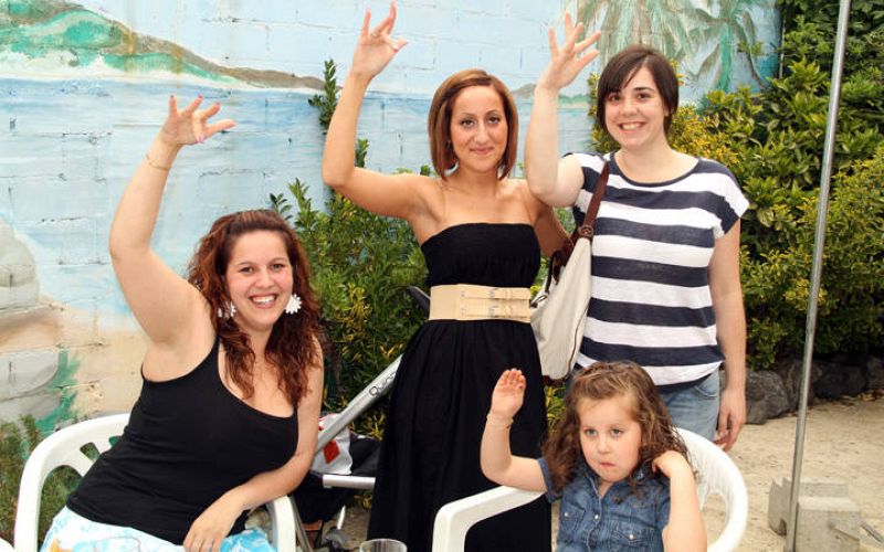  En el centro gallego todos bailaron la coreografía de "Que me quiten lo bailao".