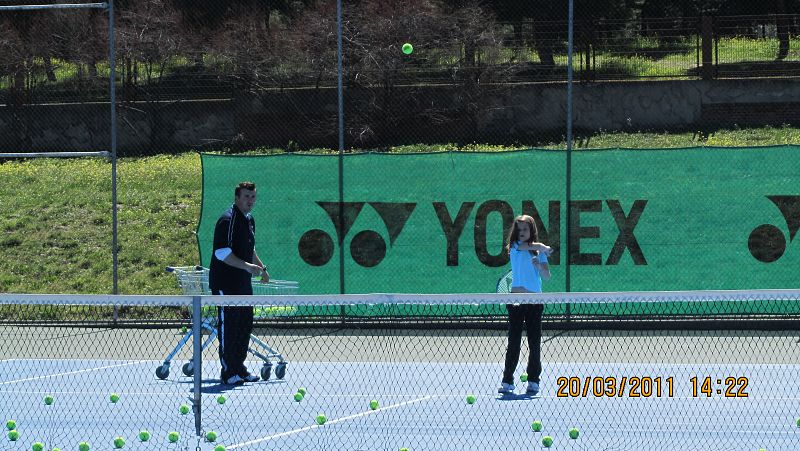 Carla Marín López,7 años. Escuela de tenis de Alcorcón (Madrid)