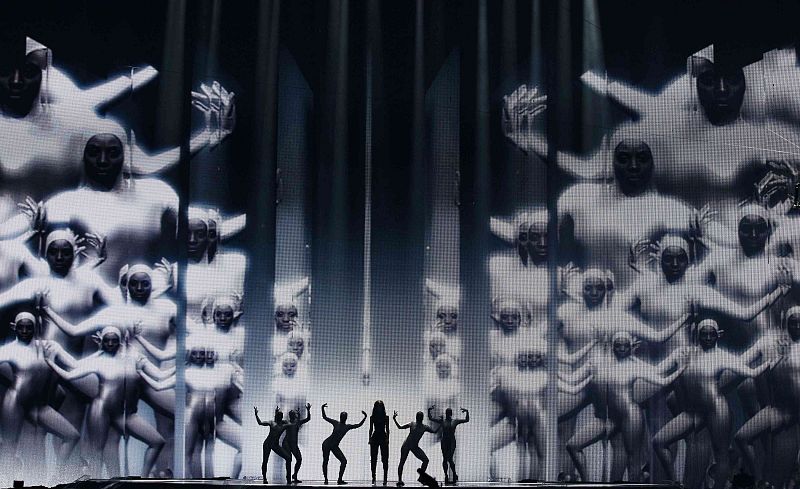 Final Eurovisión - Lena - "Taken By A Stranger'"