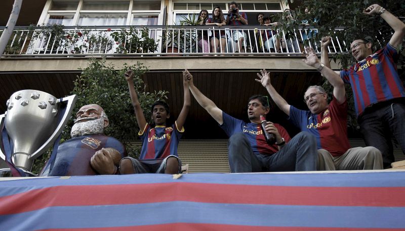 FC. BARCELONA CELEBRA CON SUS AFICIONADOS LA CONQUISTA DE LA LIGA 2010-11