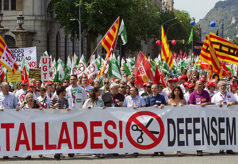 UGT Y CCOO PIDEN AL GOVERN QUE RETIRE LOS RECORTES Y ABRA UNA NEGOCIACIÓN