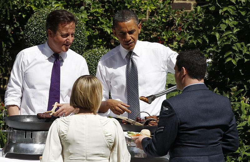Obama y Cameron han servido la carne a los militares veteranos.