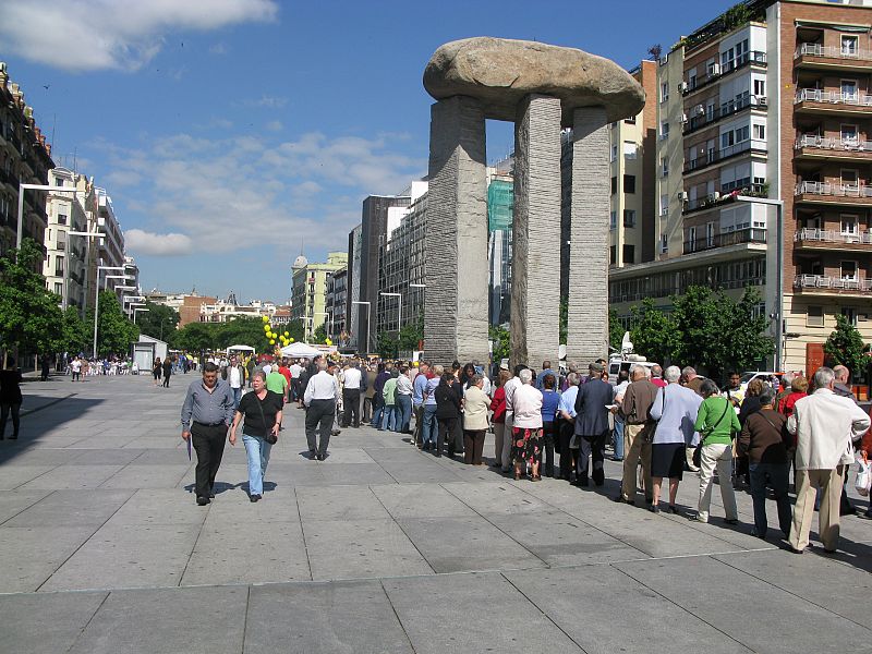 Vista de la plaza de Felipe II de Madrid poco antes del inicio del reparto