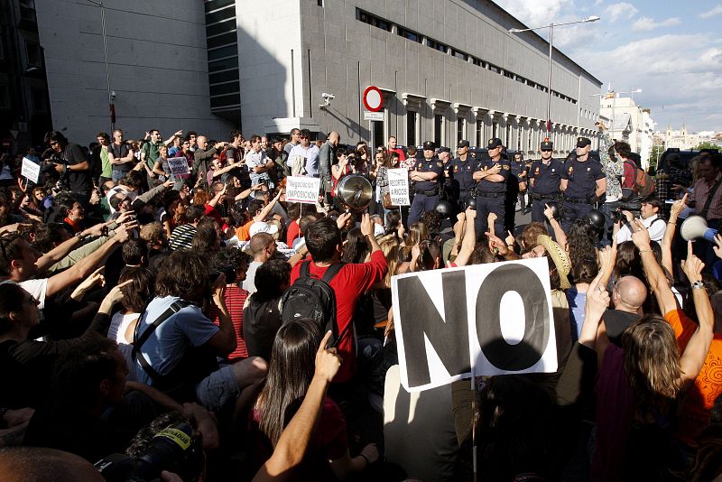 PROTESTA "INDIGNADOS" PROXIMIDADES PARLAMENTO