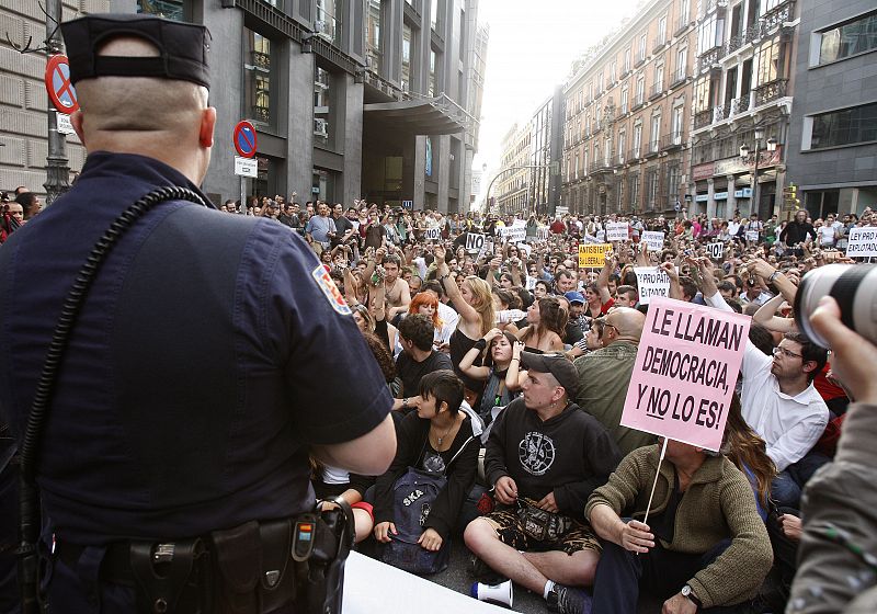 PROTESTA "INDIGNADOS" PROXIMIDADES PARLAMENTO