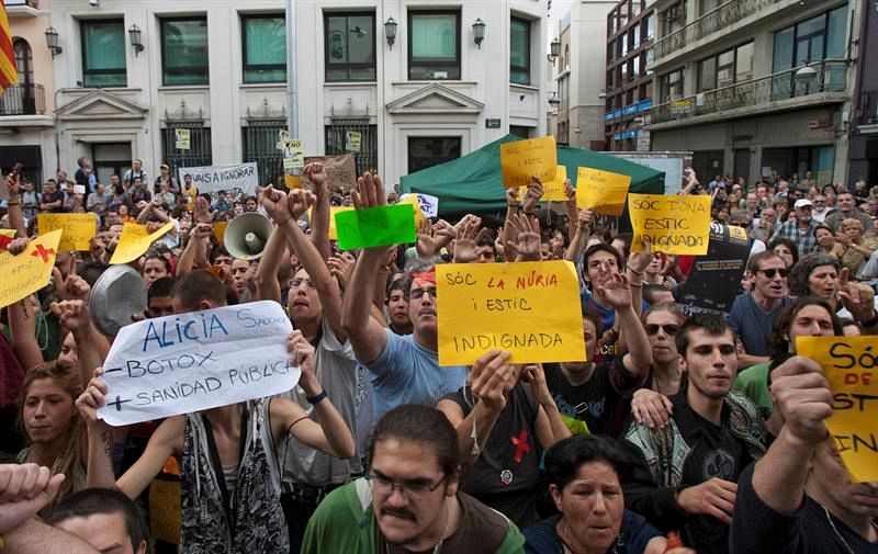 Protesta de 'indignados' en Badalona (Barcelona)