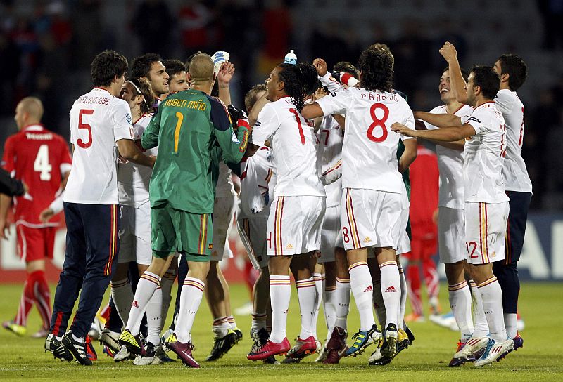 Spain's players celebrate winning their European Under-21 Championship final soccer match against Switzerland in Aarhus