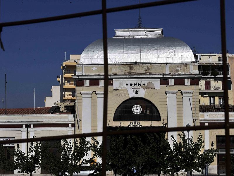 La estación de tren de Atenas está cerrada