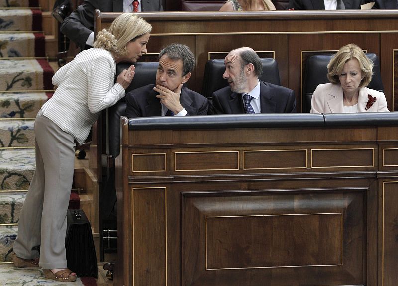 España necesita que "alguien le mire a la cara y le diga la verdad", ha dicho Ana Oramas